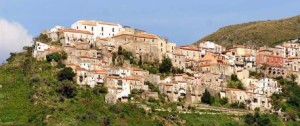 CALABRIA - Il borgo arroccato di Maiera'